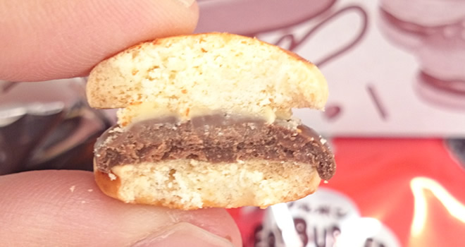 エブリバーガーチョコスナック断面画像
