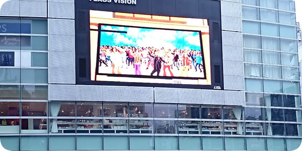 新宿駅近くガトーショコラ
