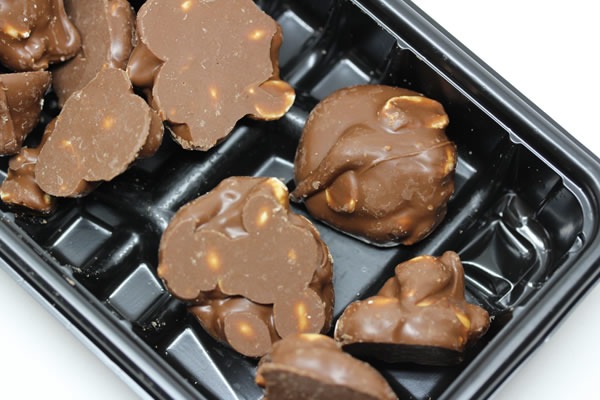 口どけなめらかなピーナッツチョコ